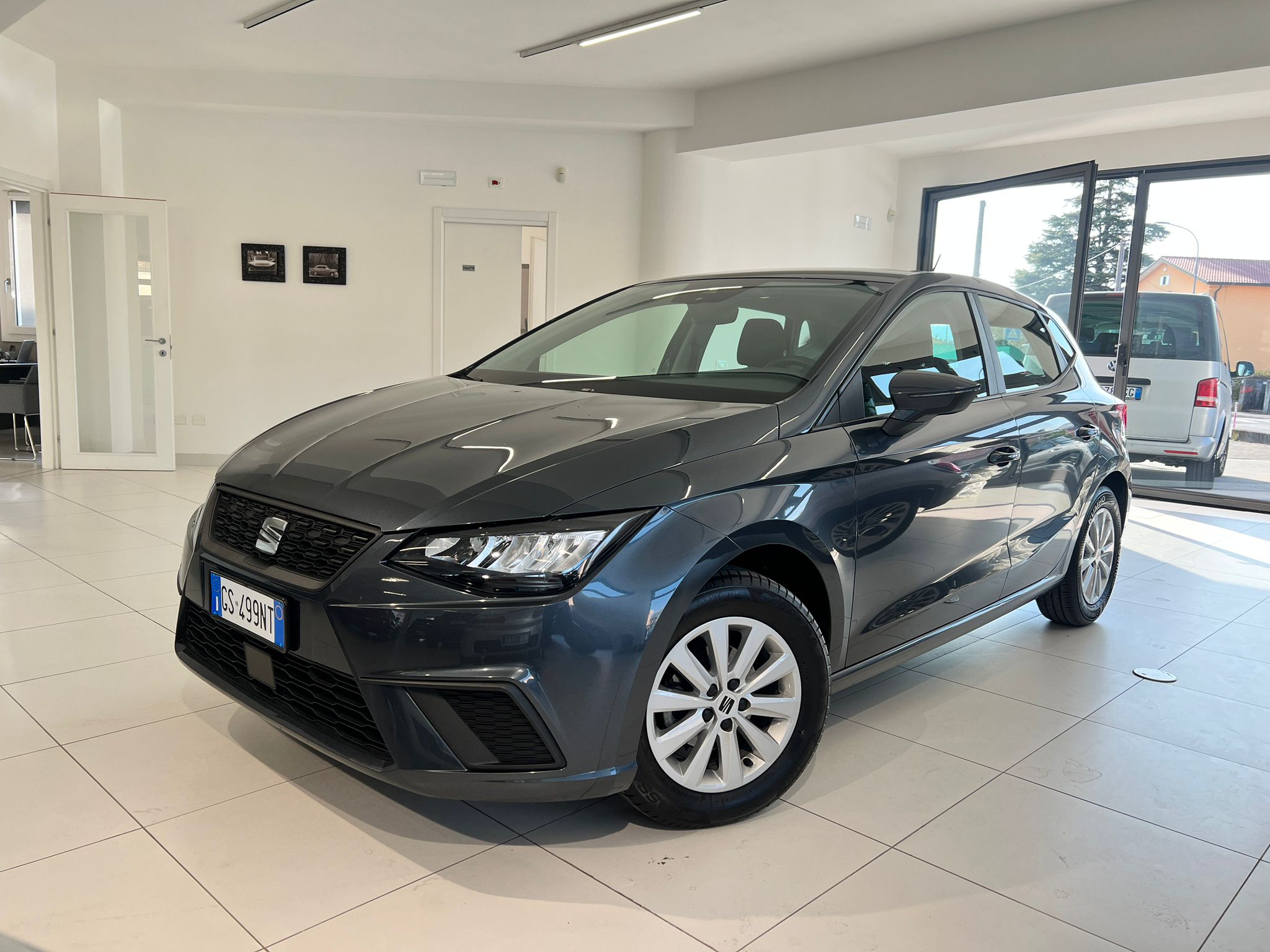 SEAT IBIZA