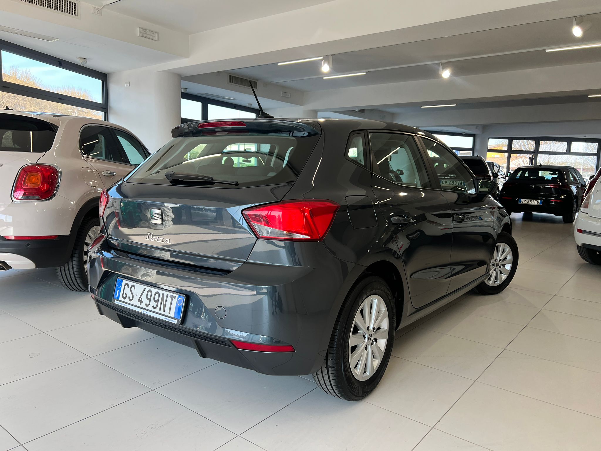 SEAT IBIZA