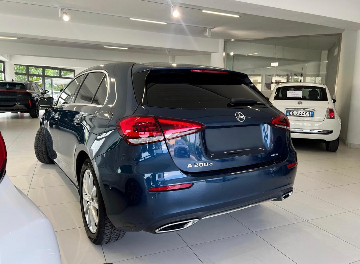 Mercedes-Benz A 200 D