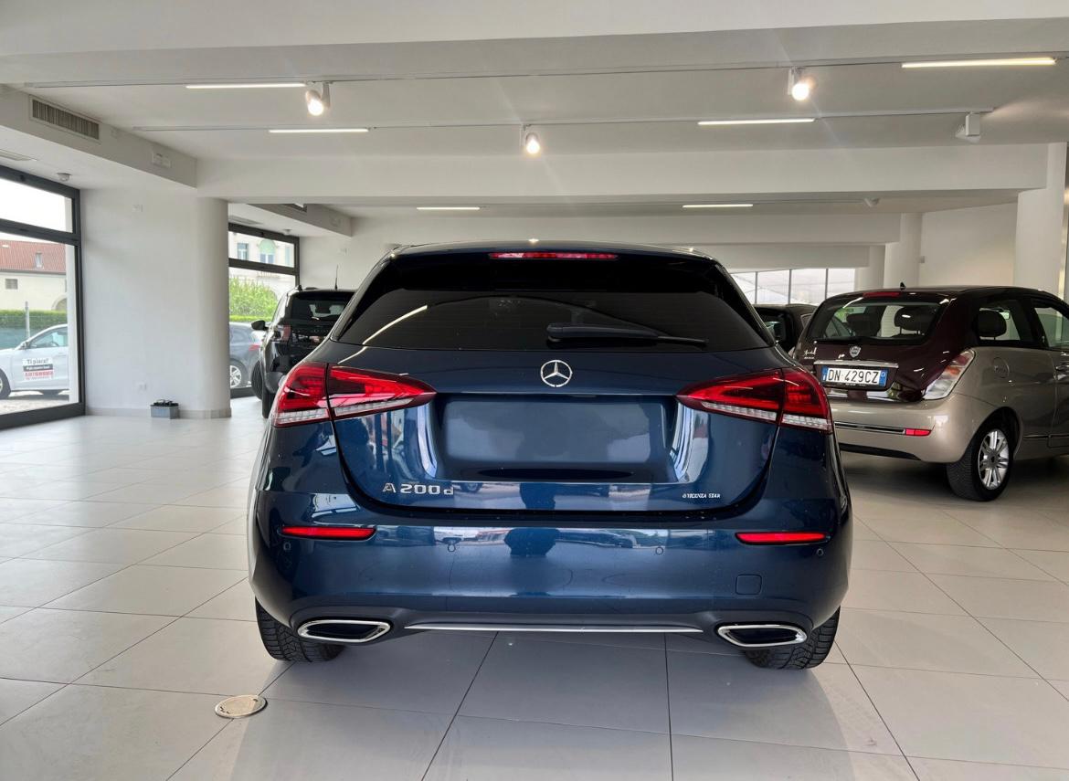 Mercedes-Benz A 200 D
