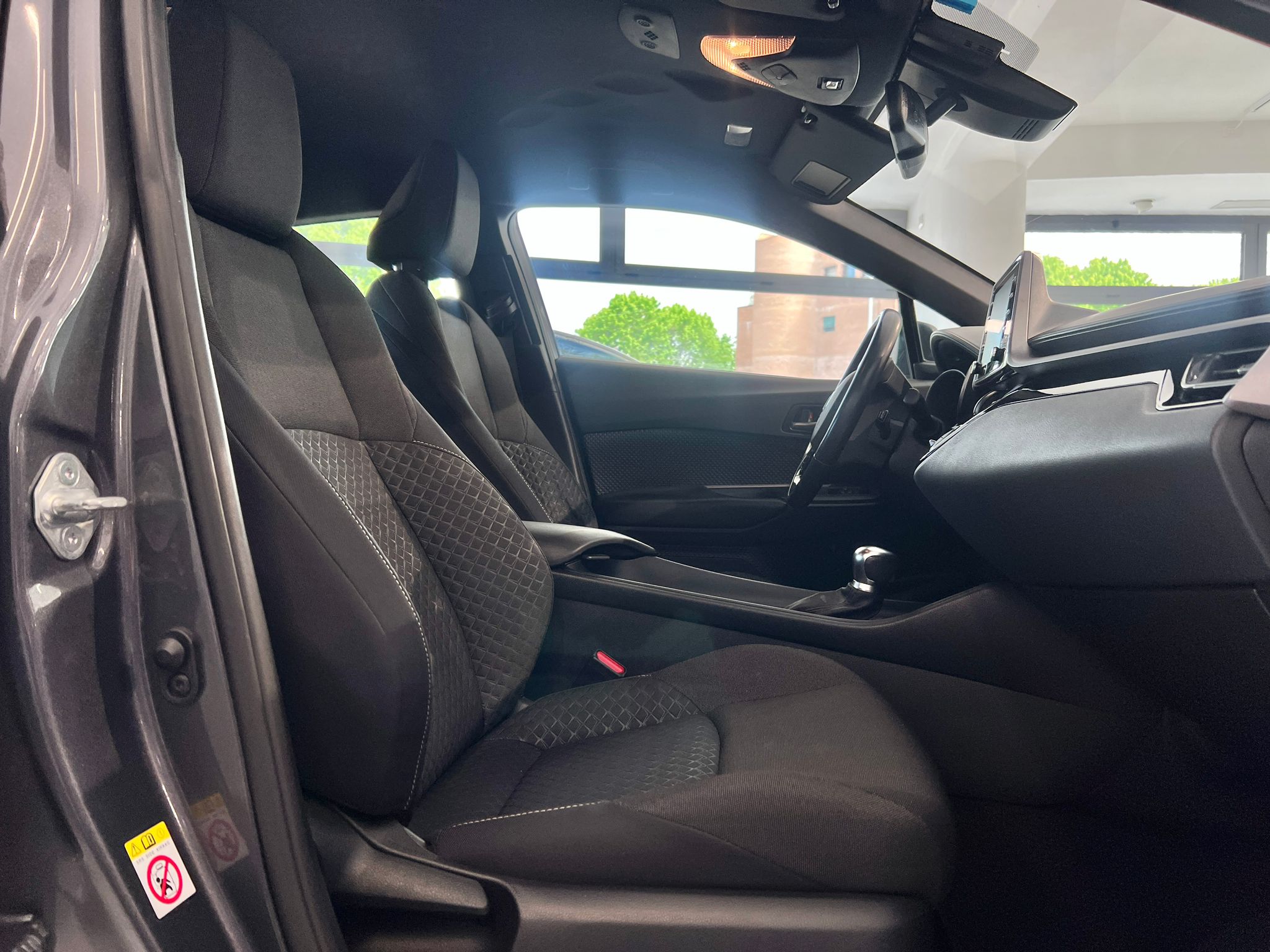 TOYOTA CHR