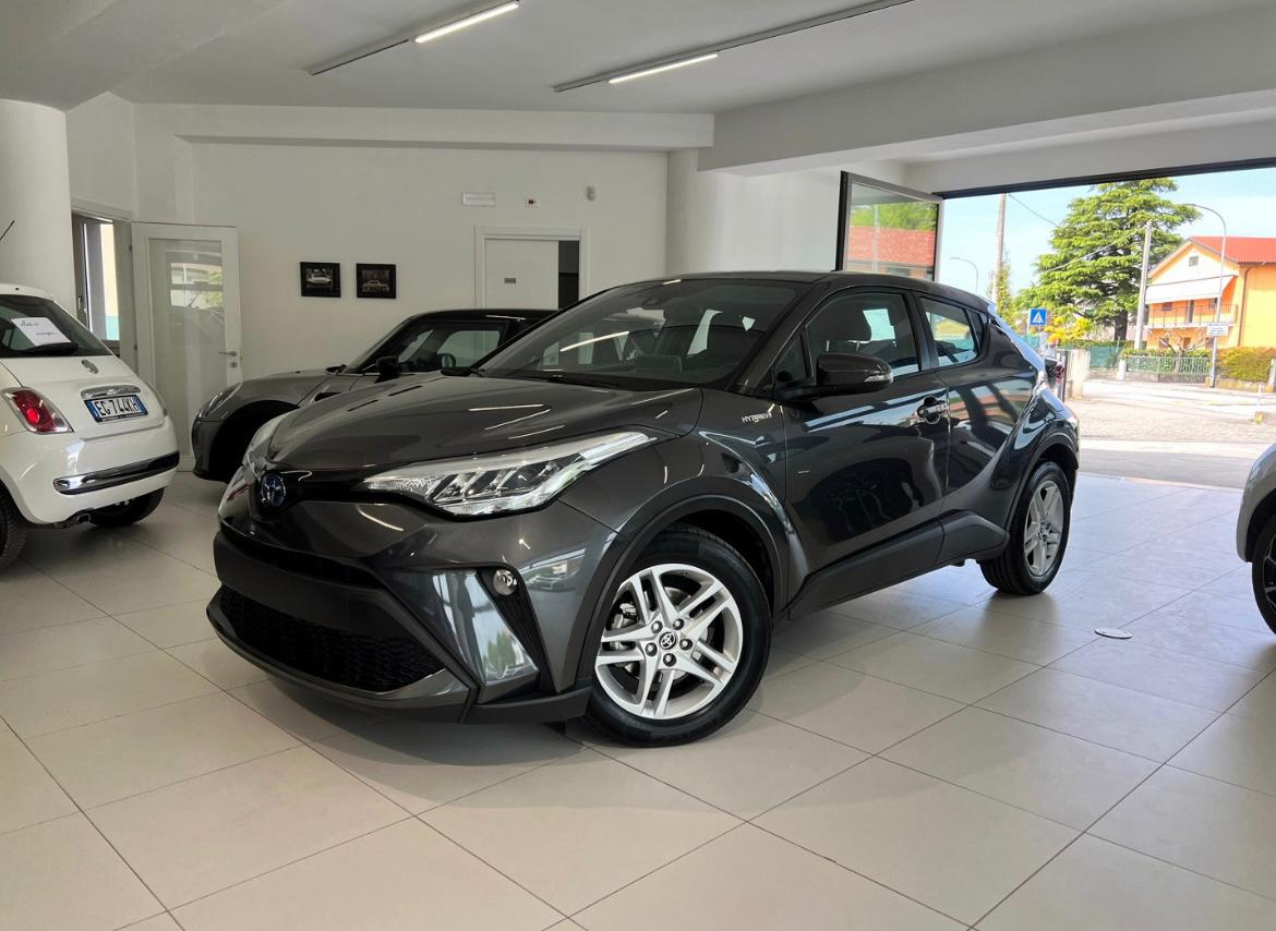 TOYOTA CHR