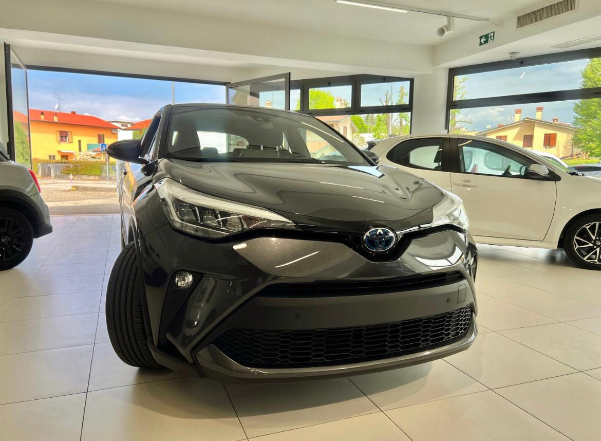 TOYOTA CHR