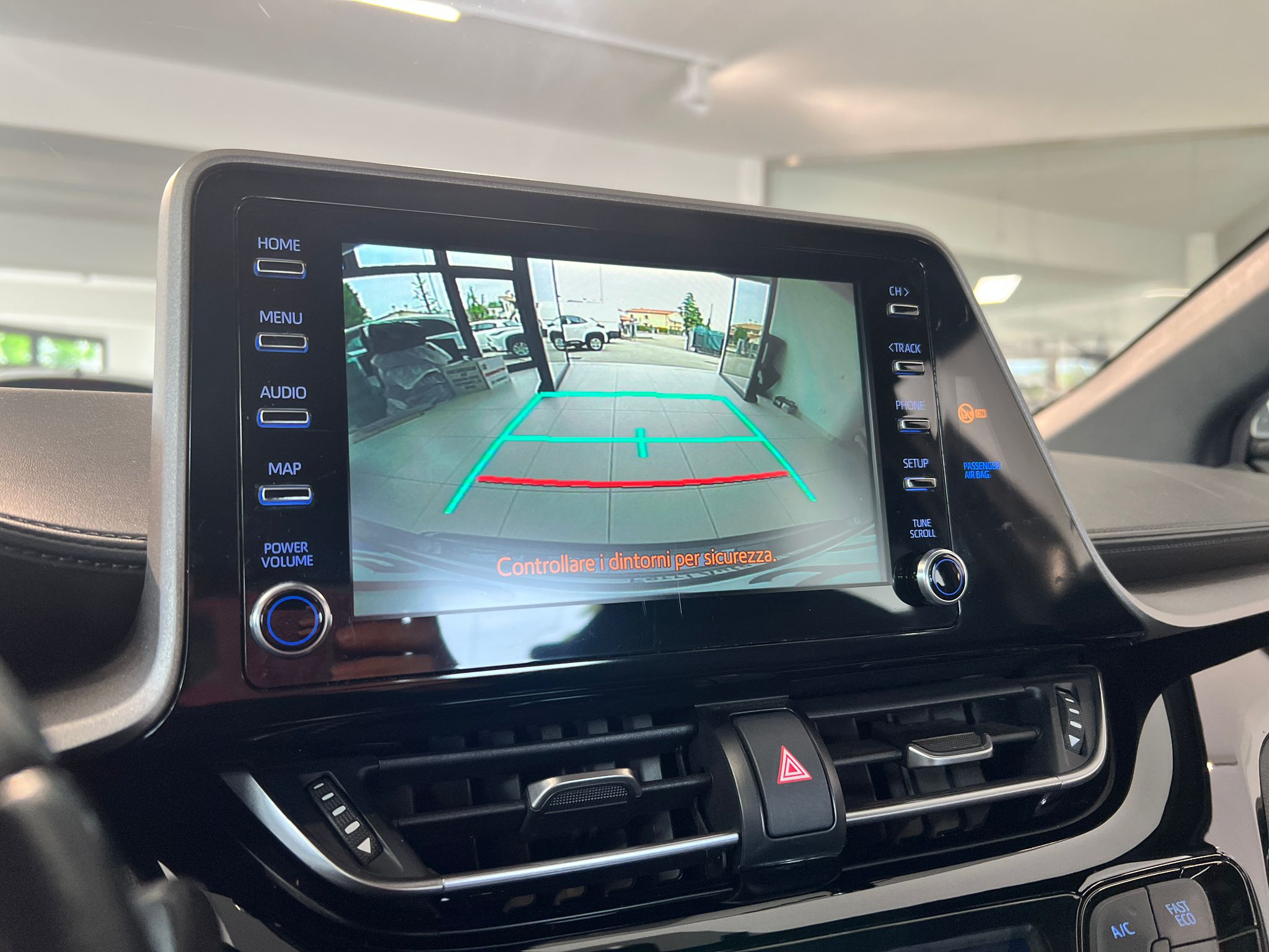 TOYOTA CHR
