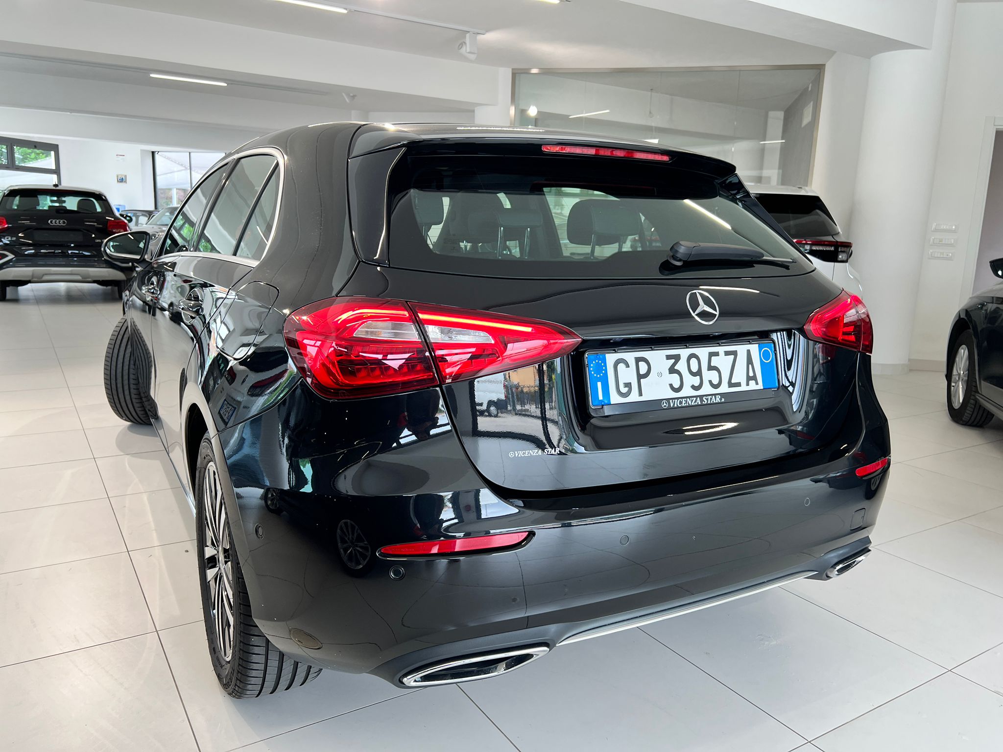 Mercedes-Benz A180