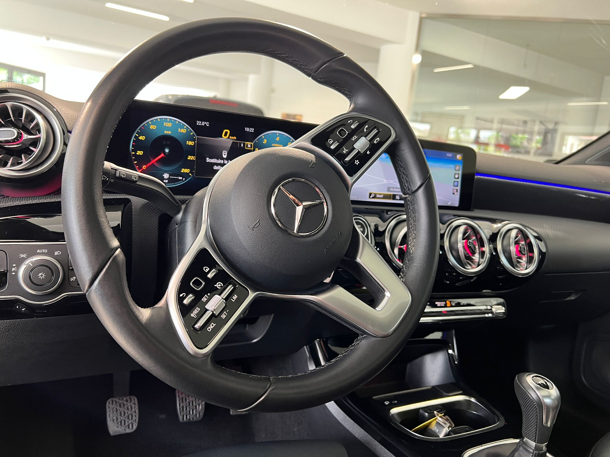 Mercedes-Benz A180