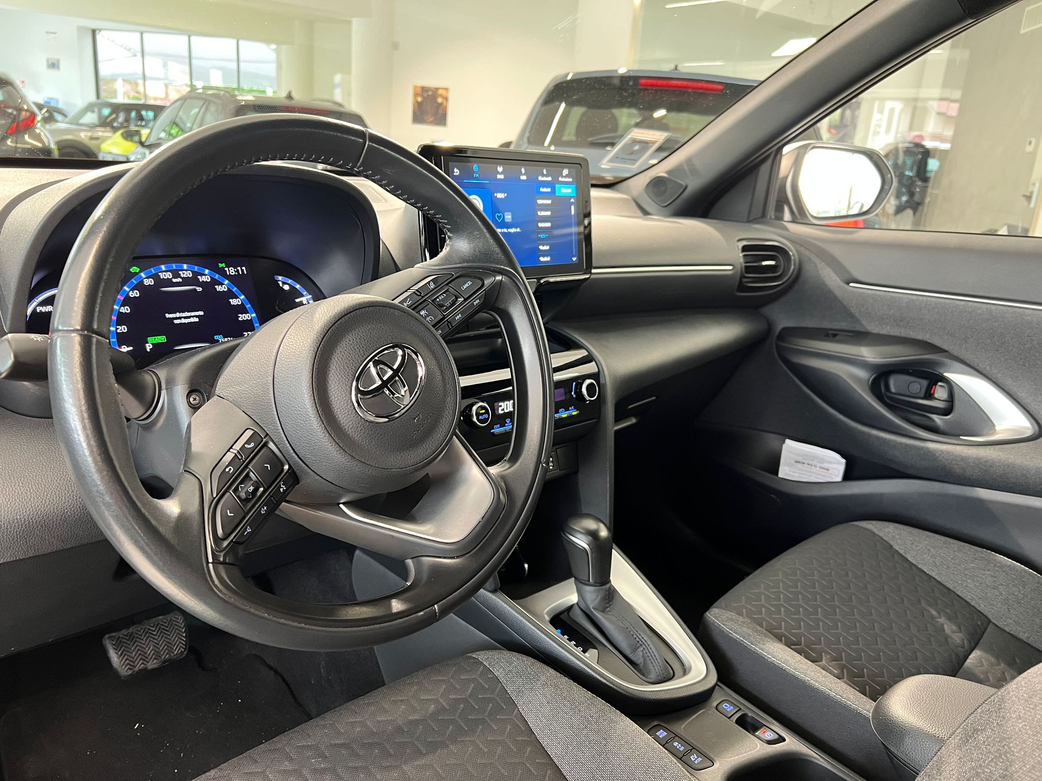TOYOTA YARIS CROSS