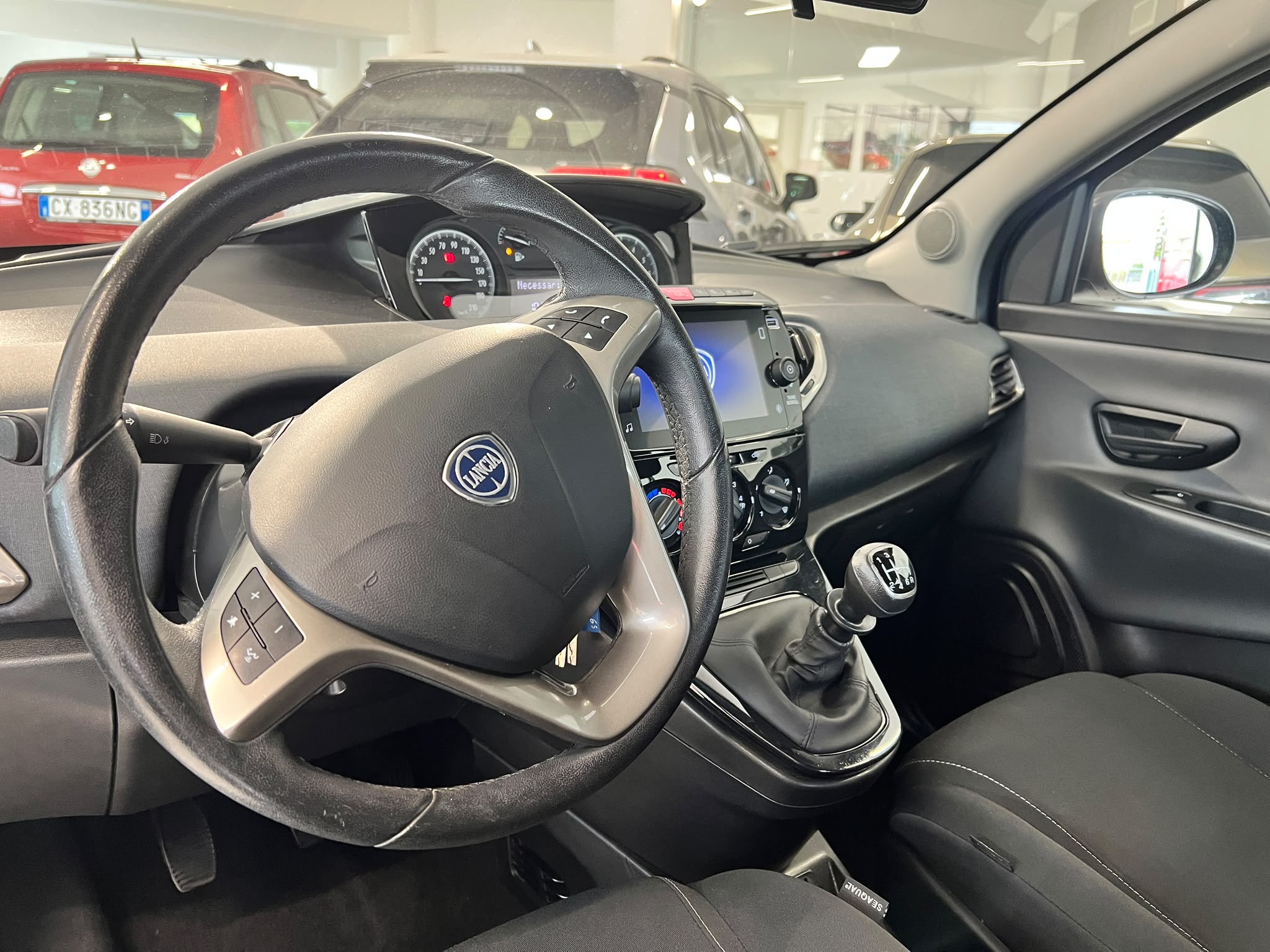 LANCIA YPSILON