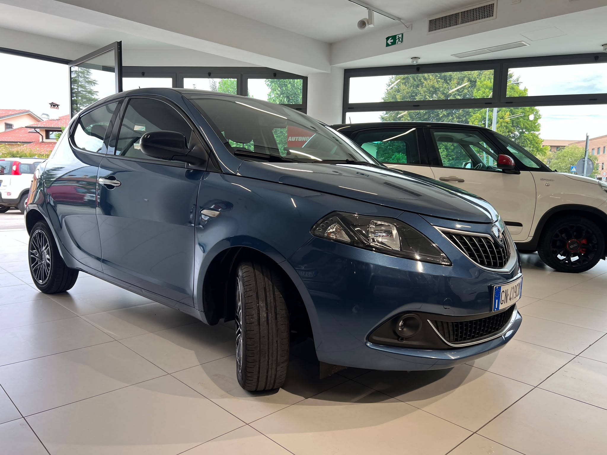 LANCIA YPSILON