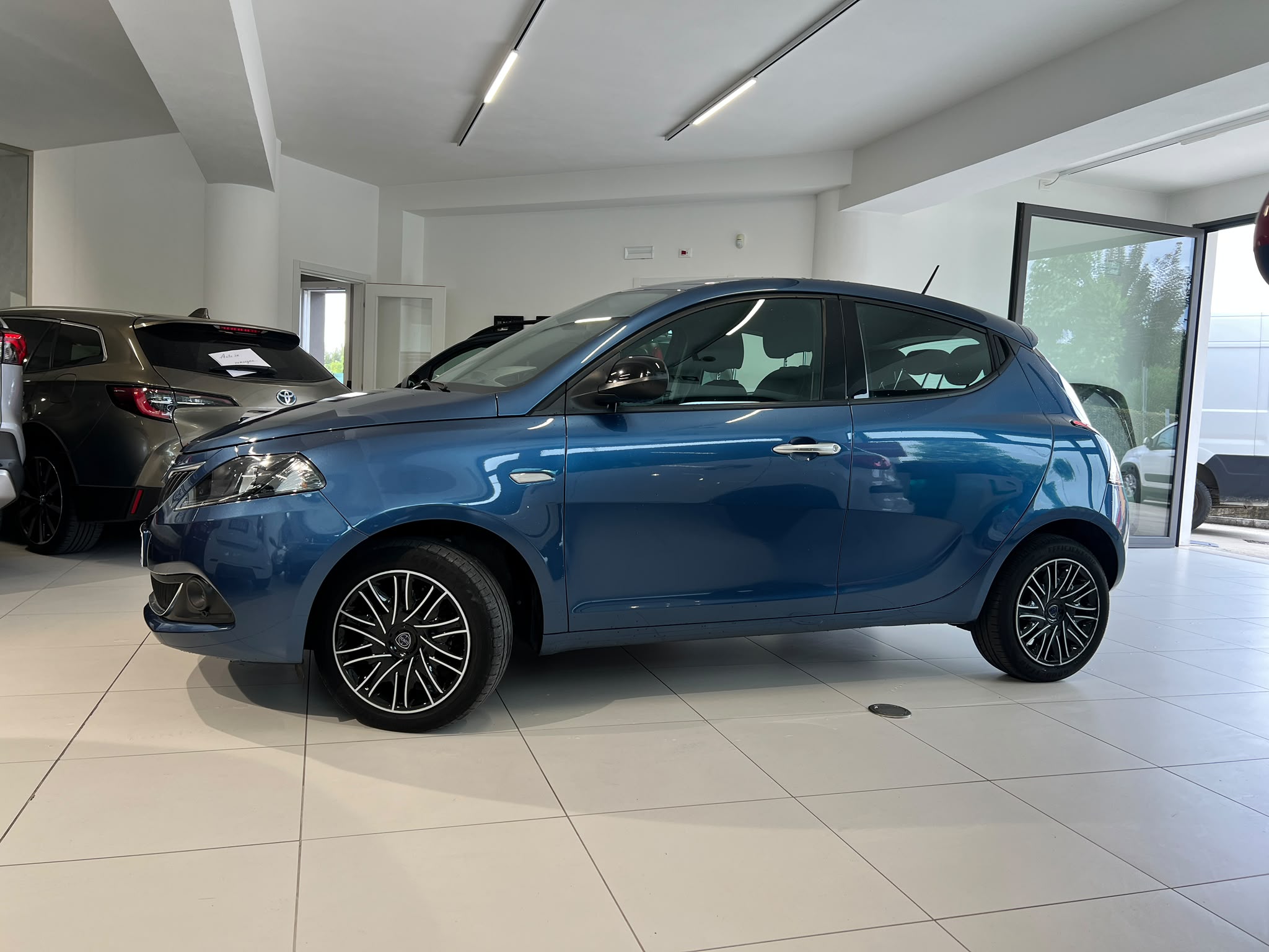 LANCIA YPSILON