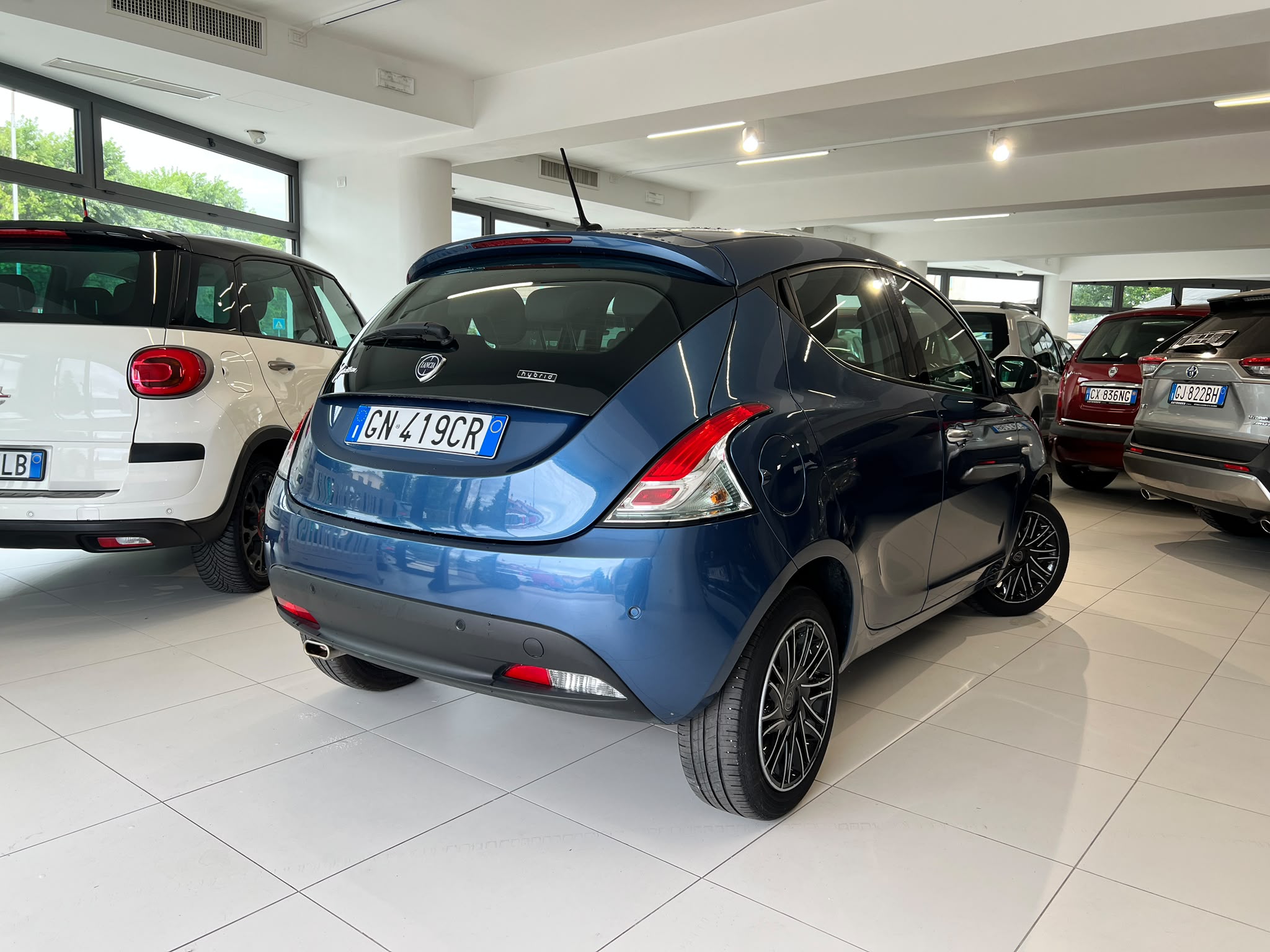 LANCIA YPSILON